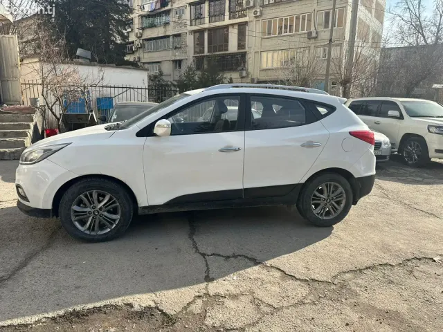 Hyundai Tucson 2014 · 2.0 AT