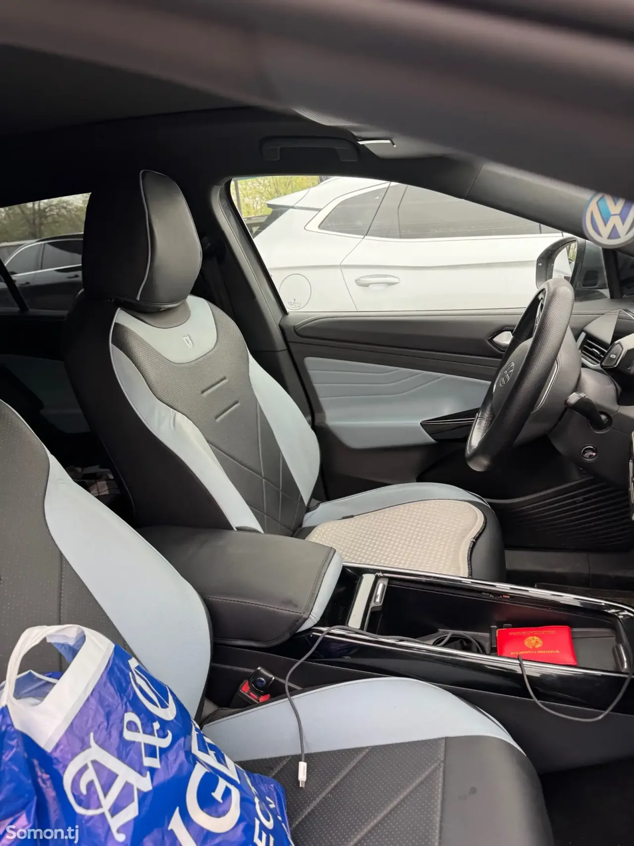 Volkswagen ID.4 2023 · AT