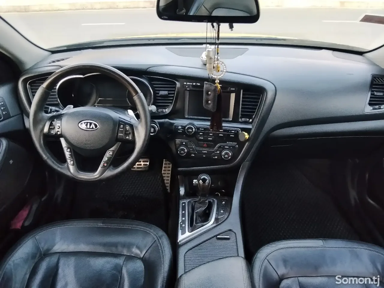 Kia K5 2011 · 2.0 AT