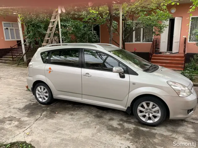 Toyota Corolla Verso 2006 · 1.8 MT