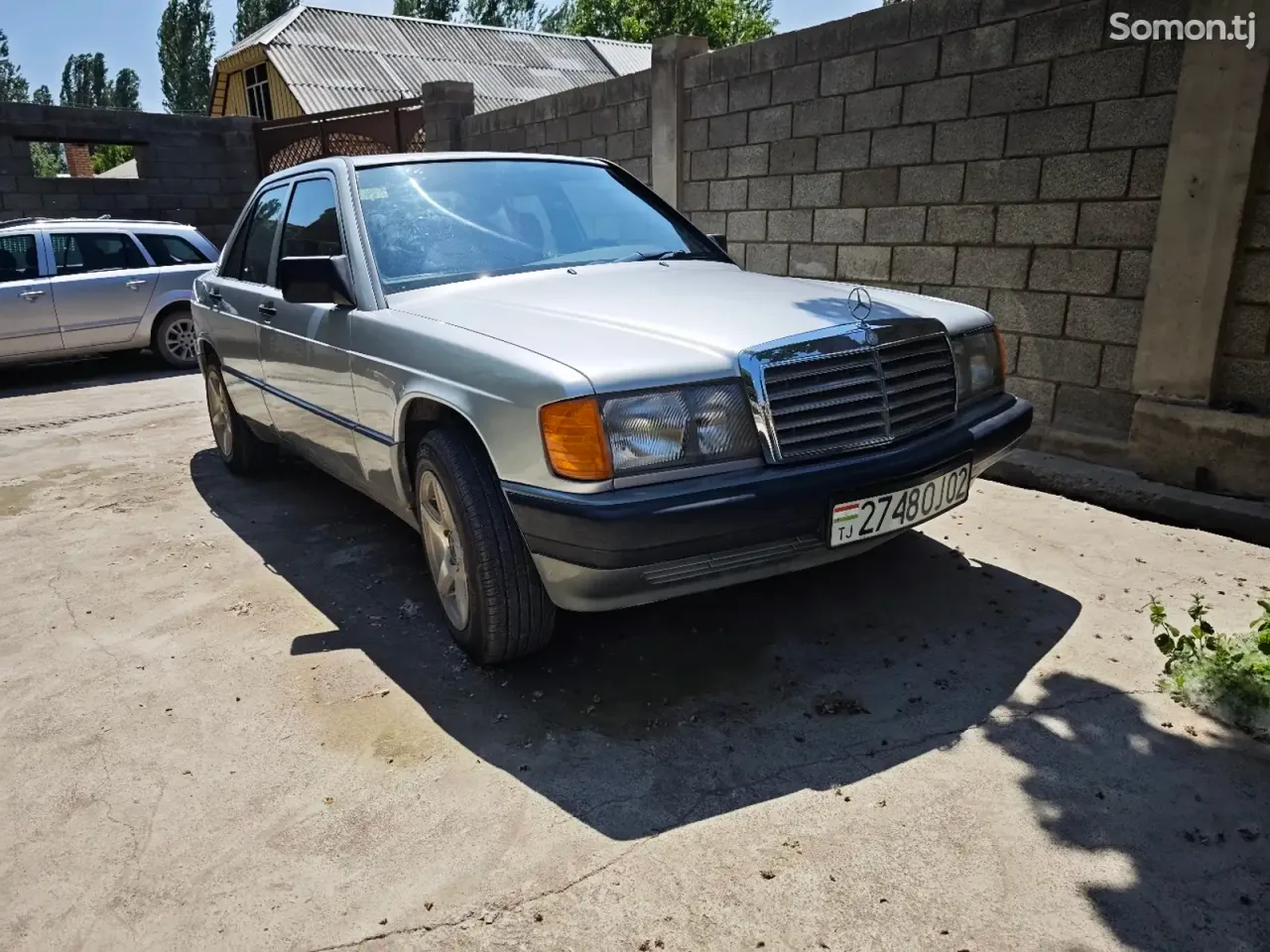 Mercedes-Benz W201 1992 · 1.8 MT