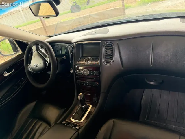 Infiniti EX series 2013 · 2.5 AT