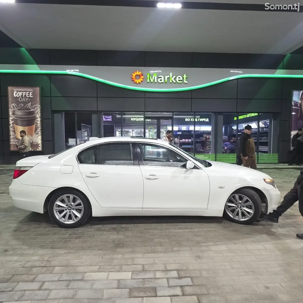 BMW 5 series 2005 · 2.5 AT