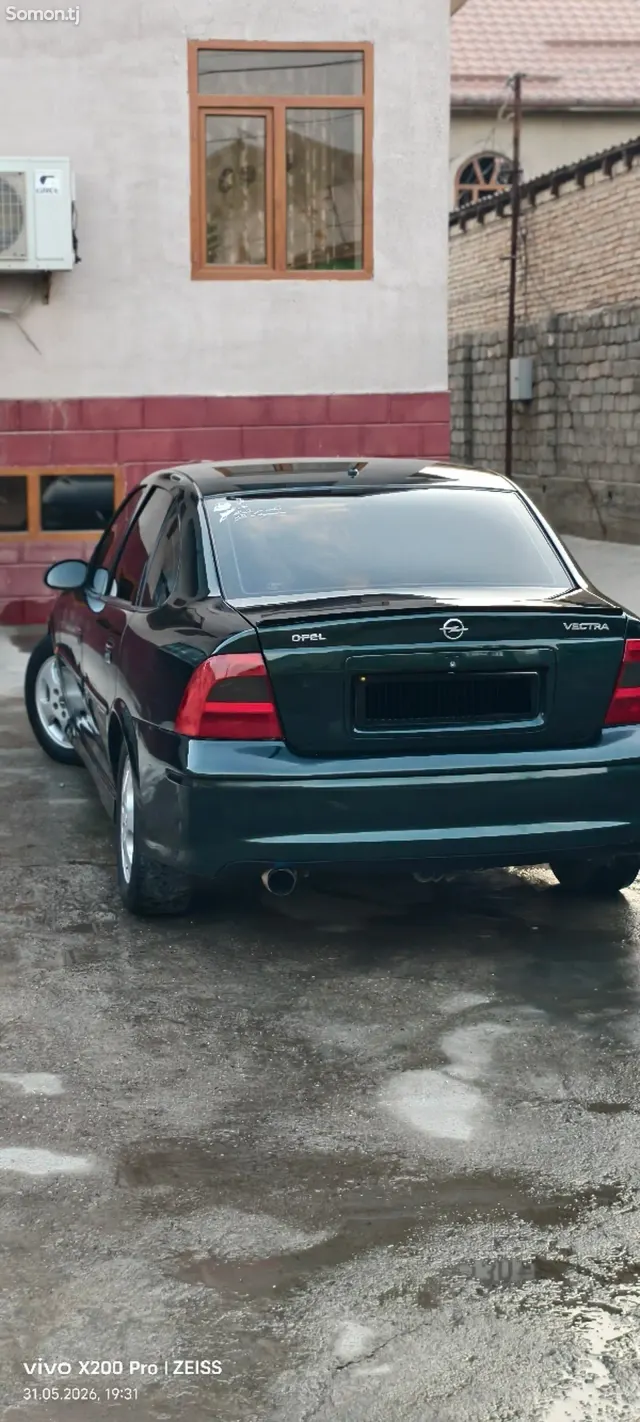 Opel Vectra B 1999 · 1.8 AT