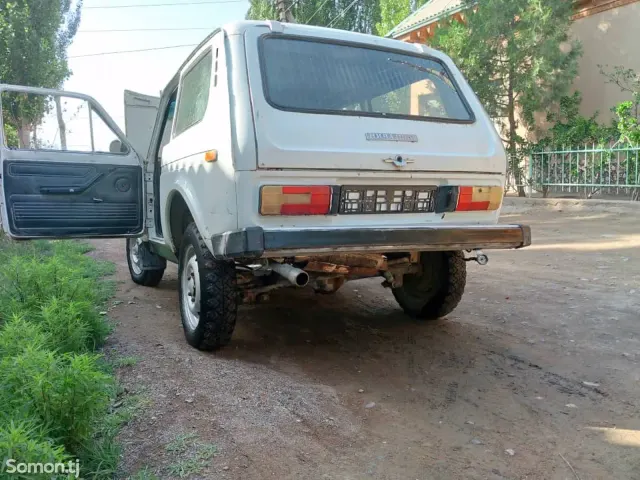 Lada (ВАЗ) Нива 1996 · 1.5 MT