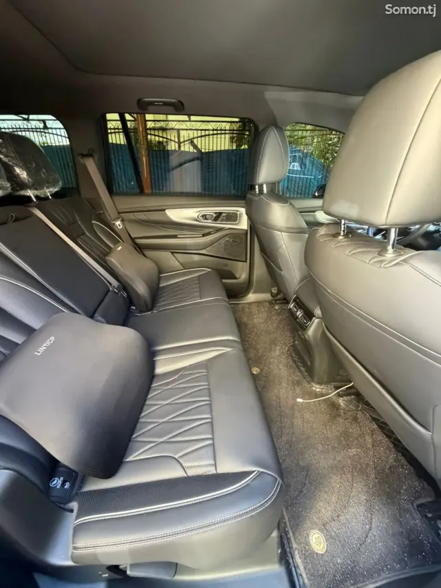 GAC Trumpchi GS8 2026 · 2.0 AT