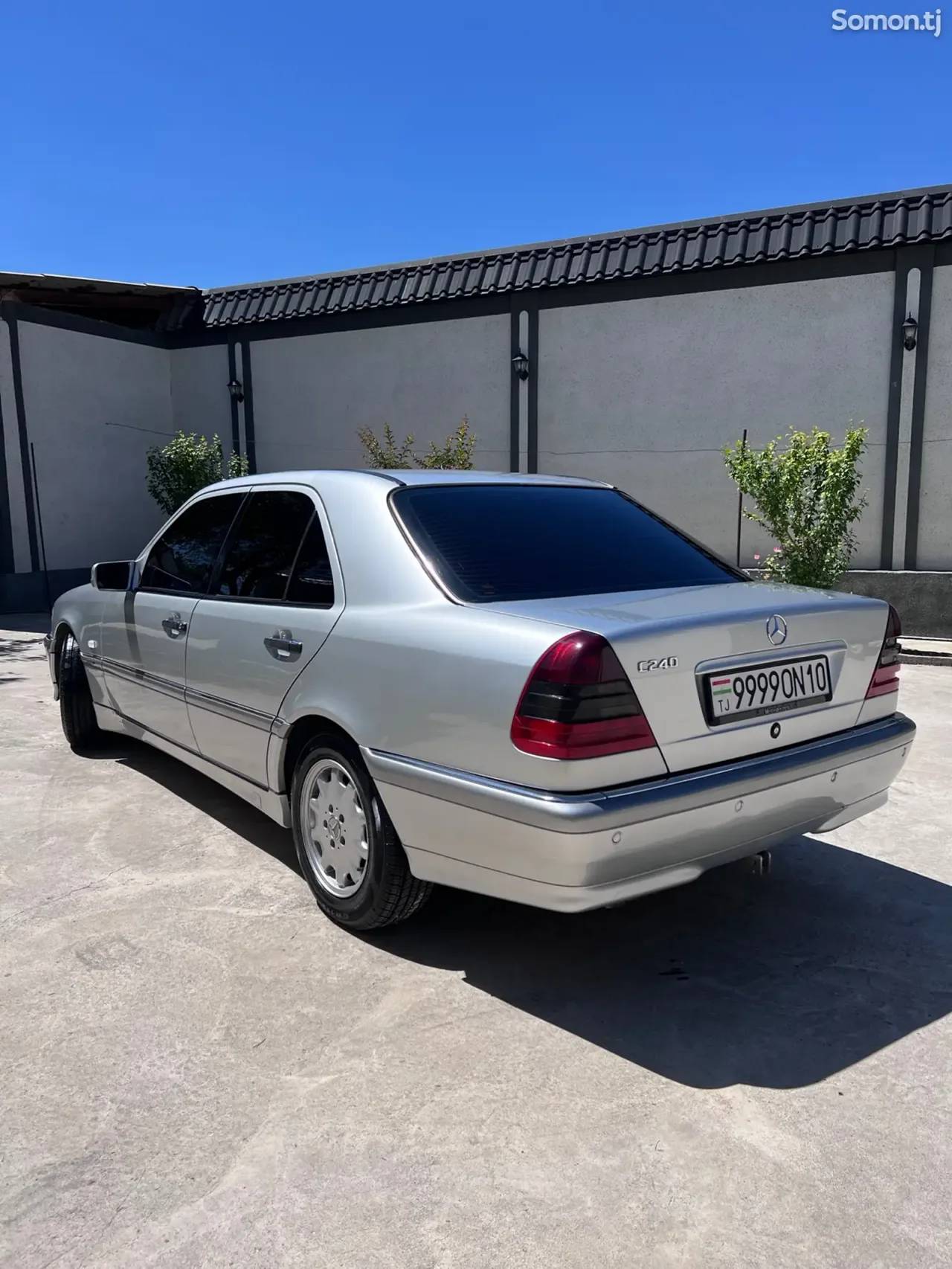 Mercedes-Benz C class 2000 · 2.4 AT