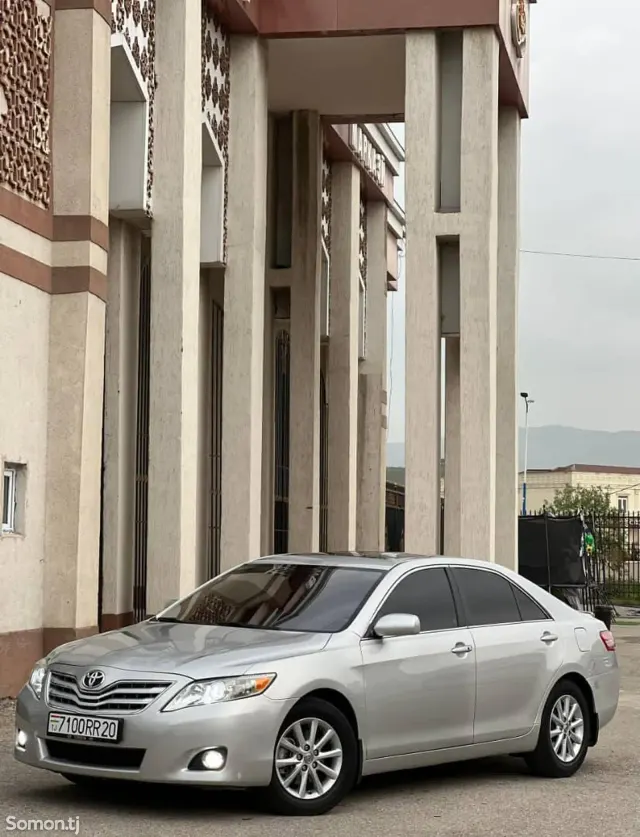 Toyota Camry 2011 · 3.5 AT