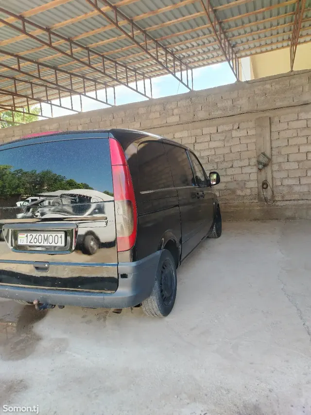 Mercedes-Benz Vaneo 2009 · 2.2 MT