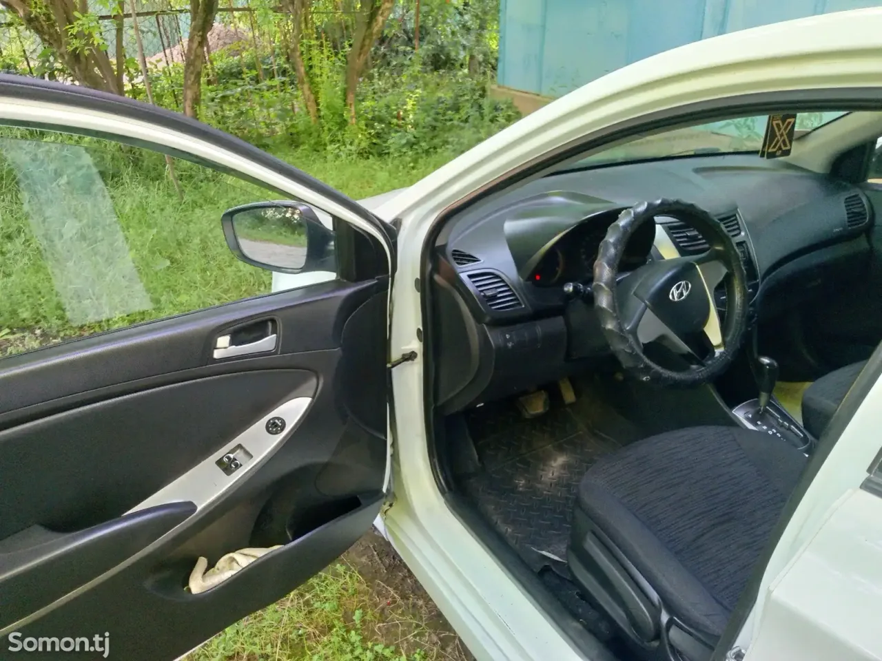 Hyundai Solaris 2015 · 1.4 AT