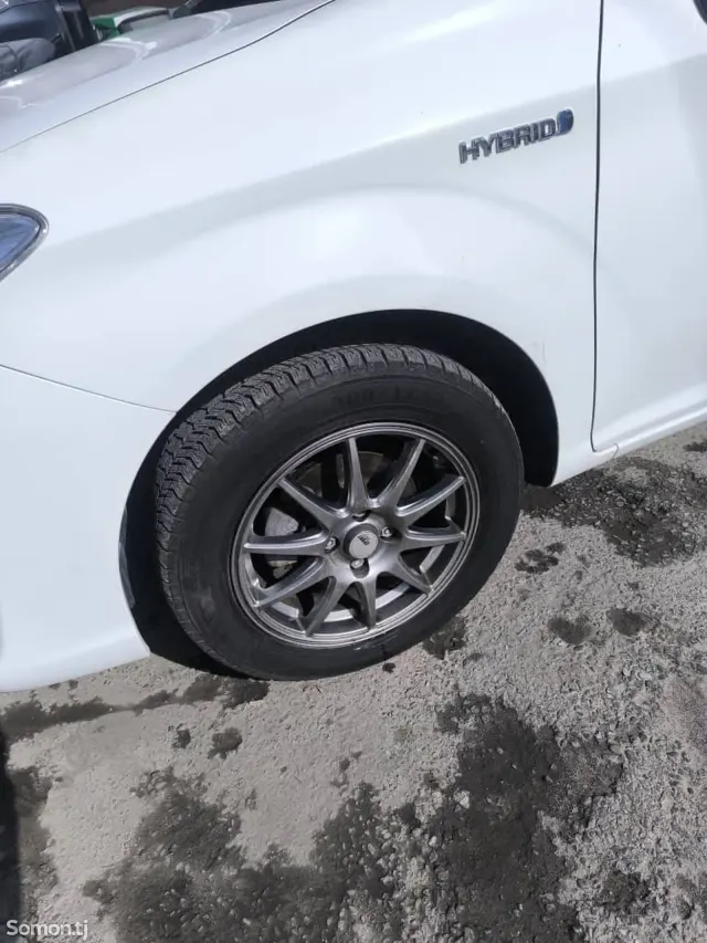 Toyota Fielder 2015 · 1.5 AT