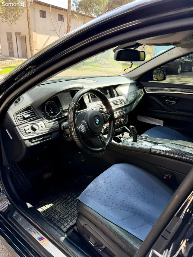 BMW 5 series 2016 · 2.0 AT