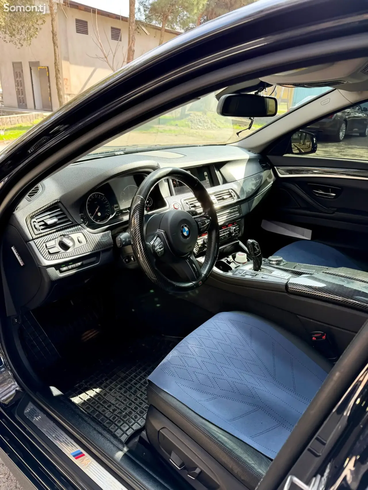 BMW 5 series 2016 · 2.0 AT