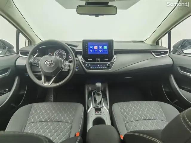 Toyota Camry 2022 · 2.0 AT