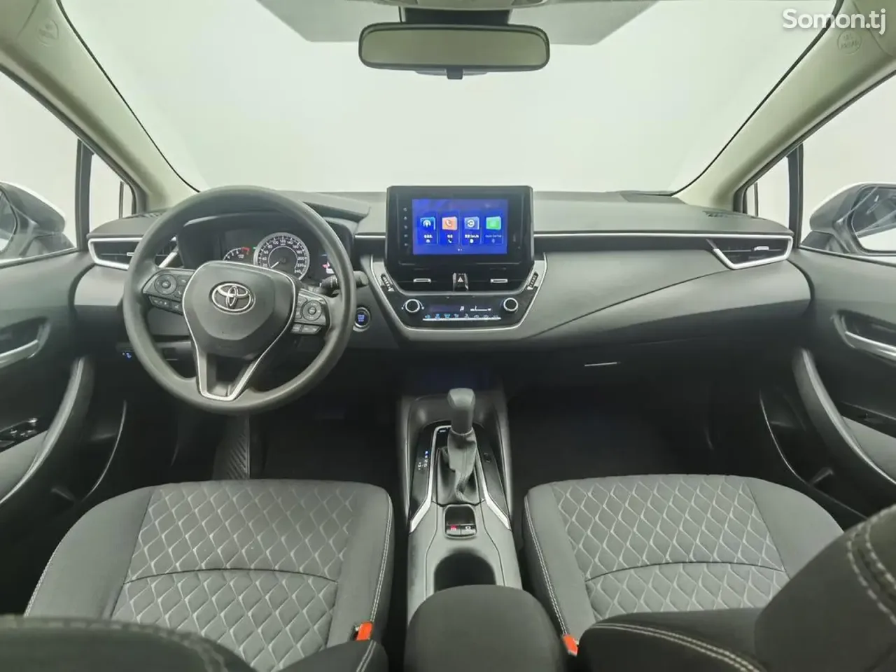 Toyota Camry 2022 · 2.0 AT
