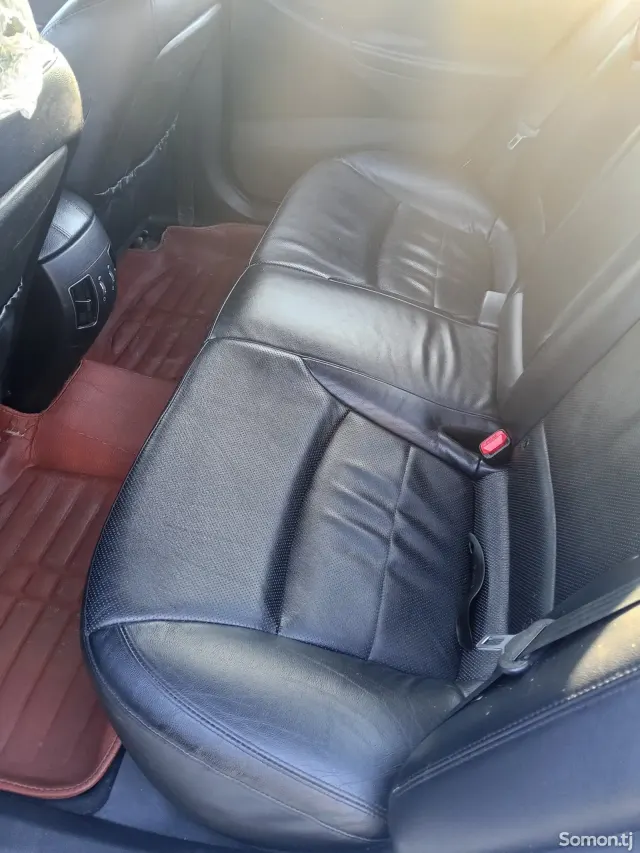 Hyundai Sonata 2013 · 2.0 AT