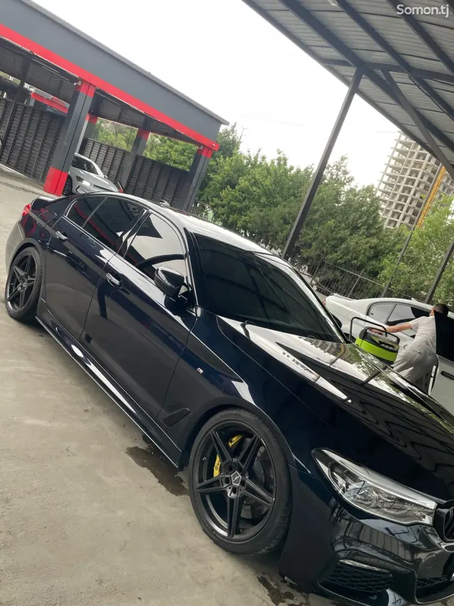 BMW 5 series 2017 · 3.0 AT