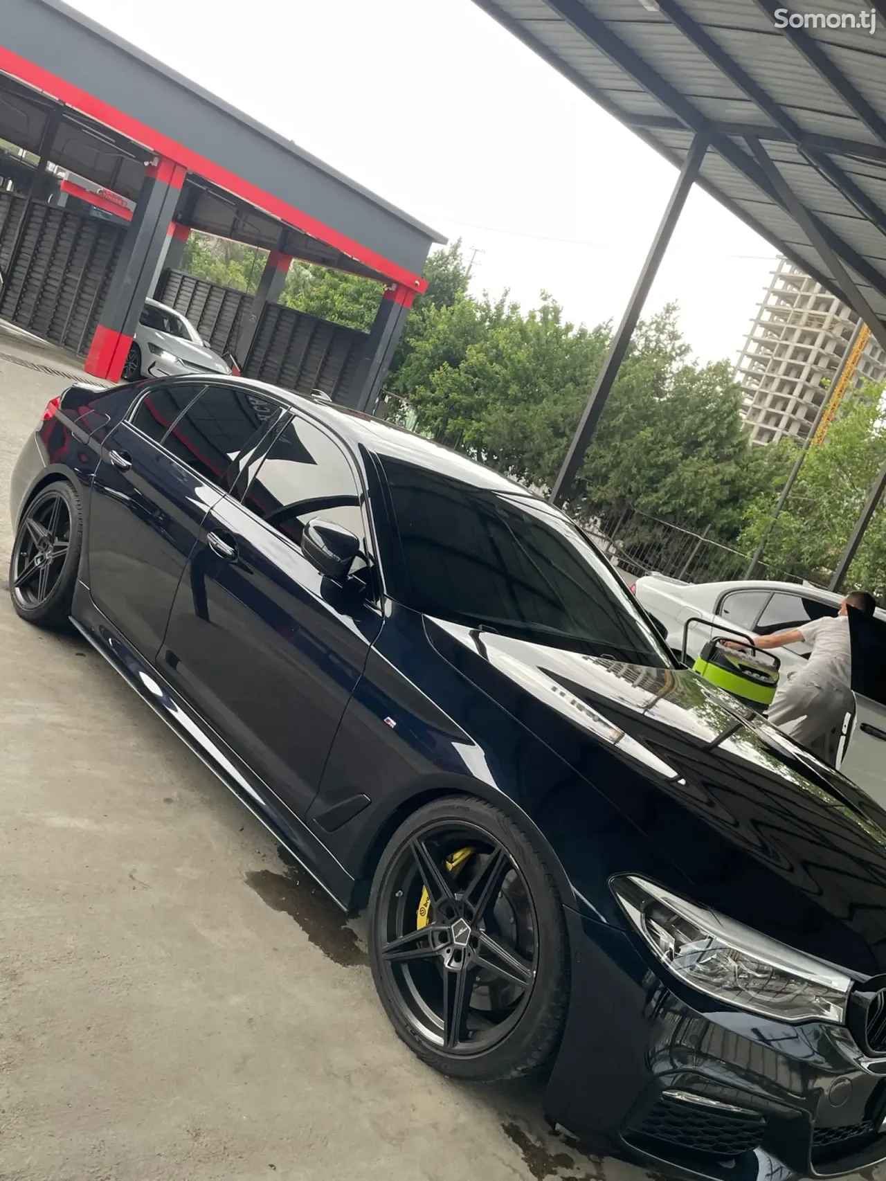 BMW 5 series 2017 · 3.0 AT