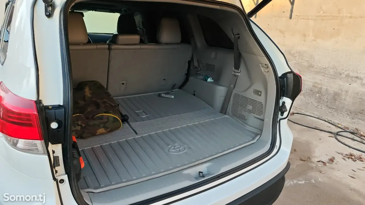 Toyota Highlander 2017 · 3.5 AT