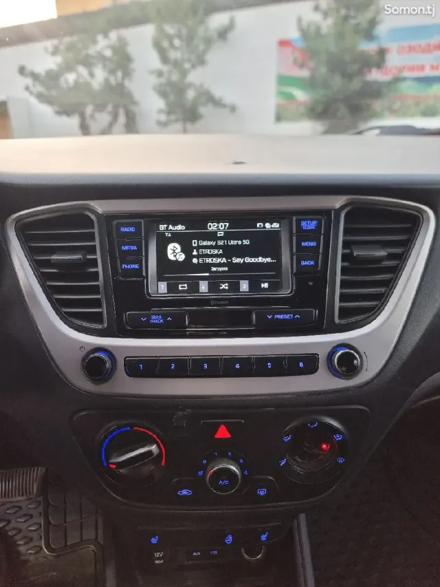 Hyundai Accent 2018 · 1.6 AT