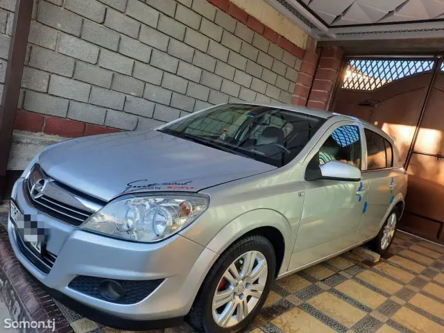 Opel Astra H 2010 · 1.6 MT