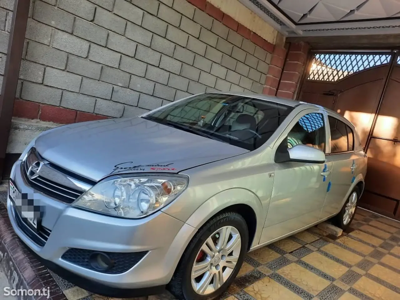 Opel Astra H 2010 · 1.6 MT