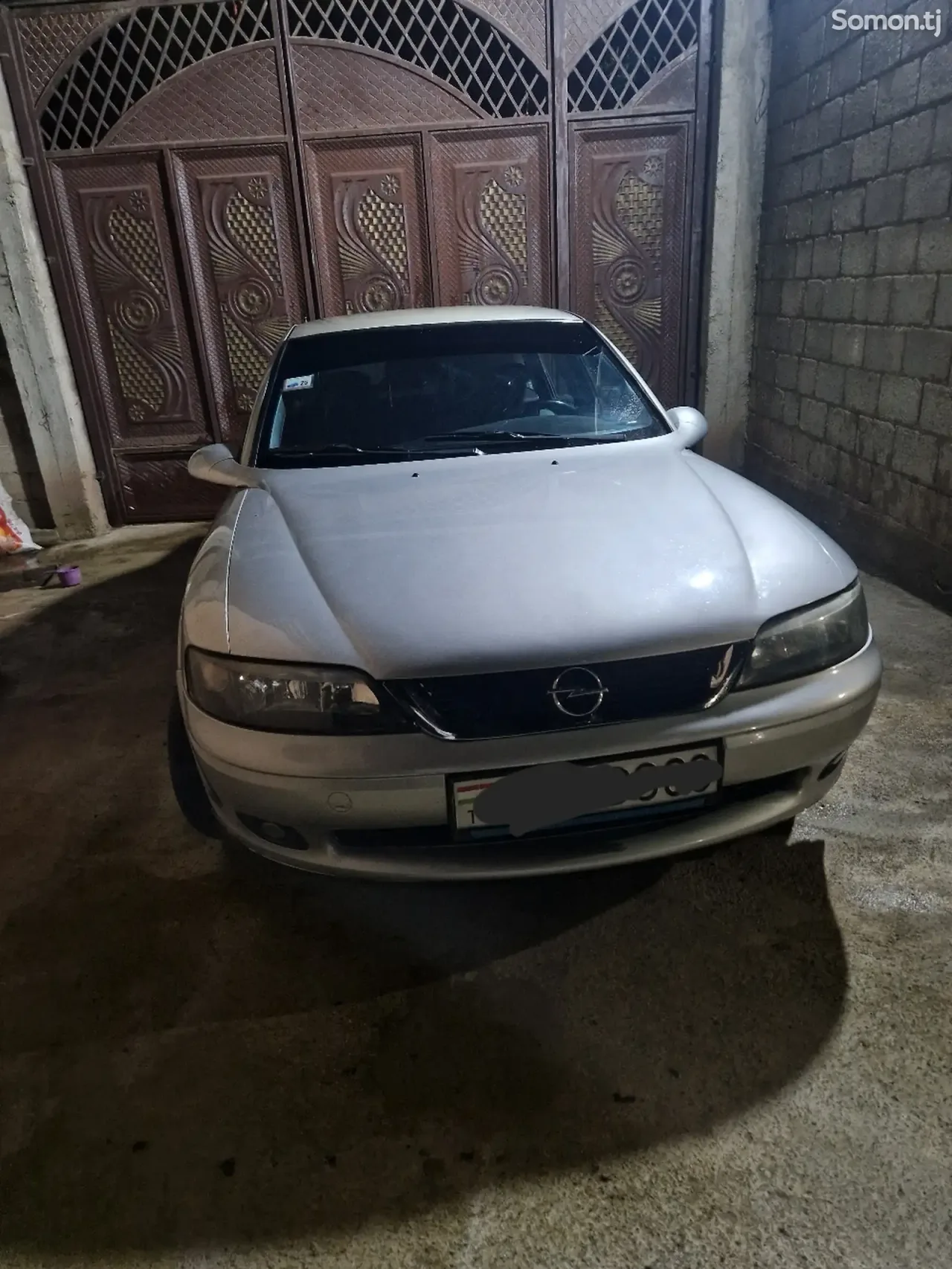 Opel Vectra B 1998 · 1.6 MT