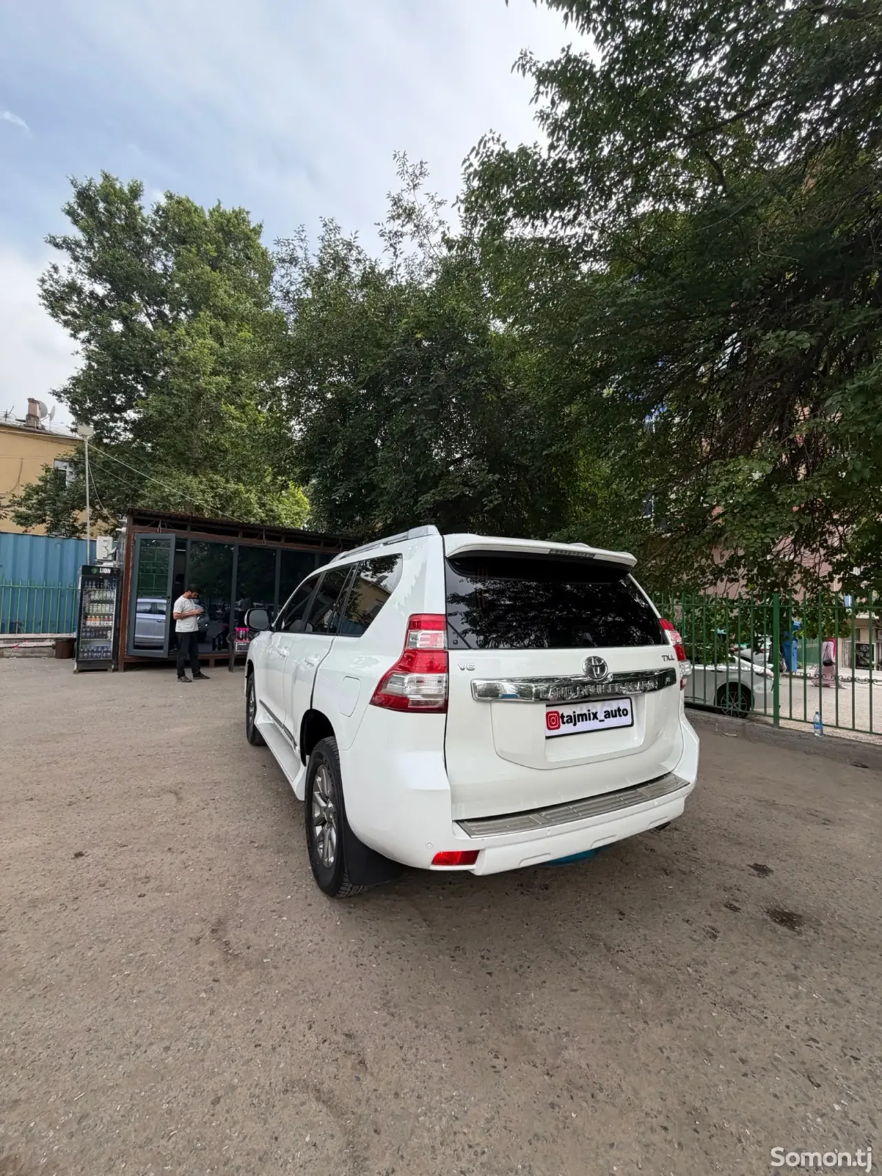 Toyota Land Cruiser Prado 2014 · 4.0 AT
