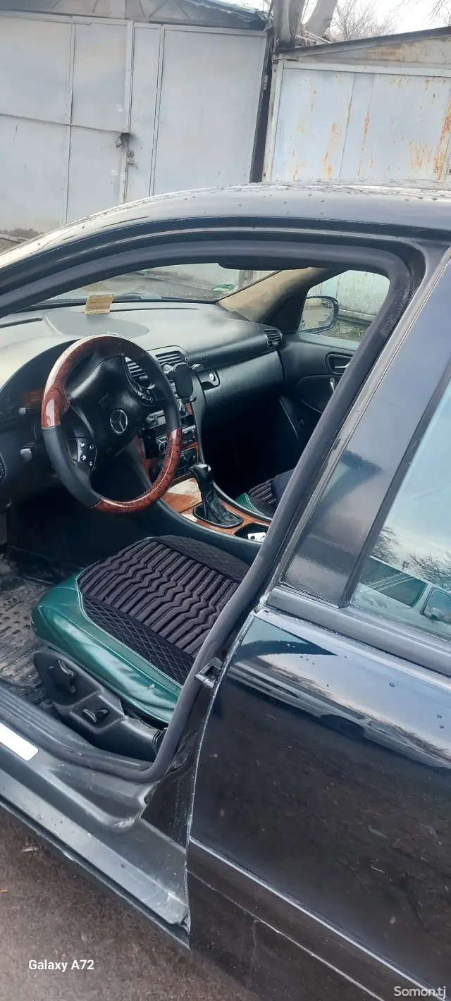 Mercedes-Benz C class 2000 · 1.8 MT