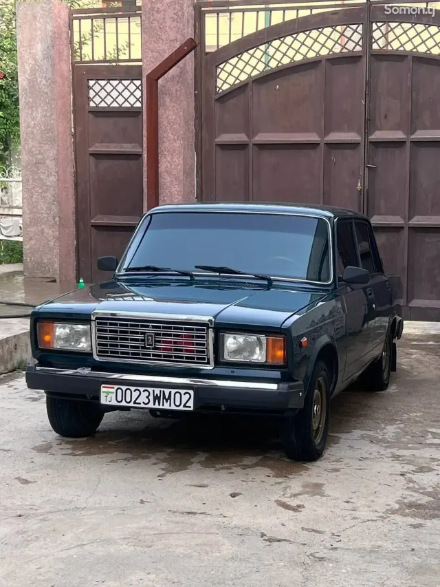 Lada (ВАЗ) 2107 2009 · 1.6 MT