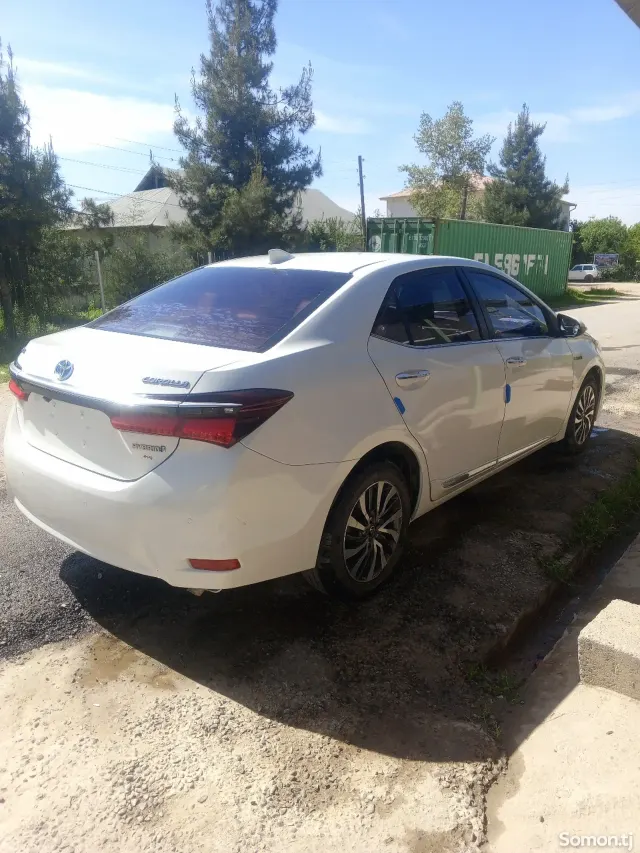 Toyota Corolla 2018 · 1.8 AT
