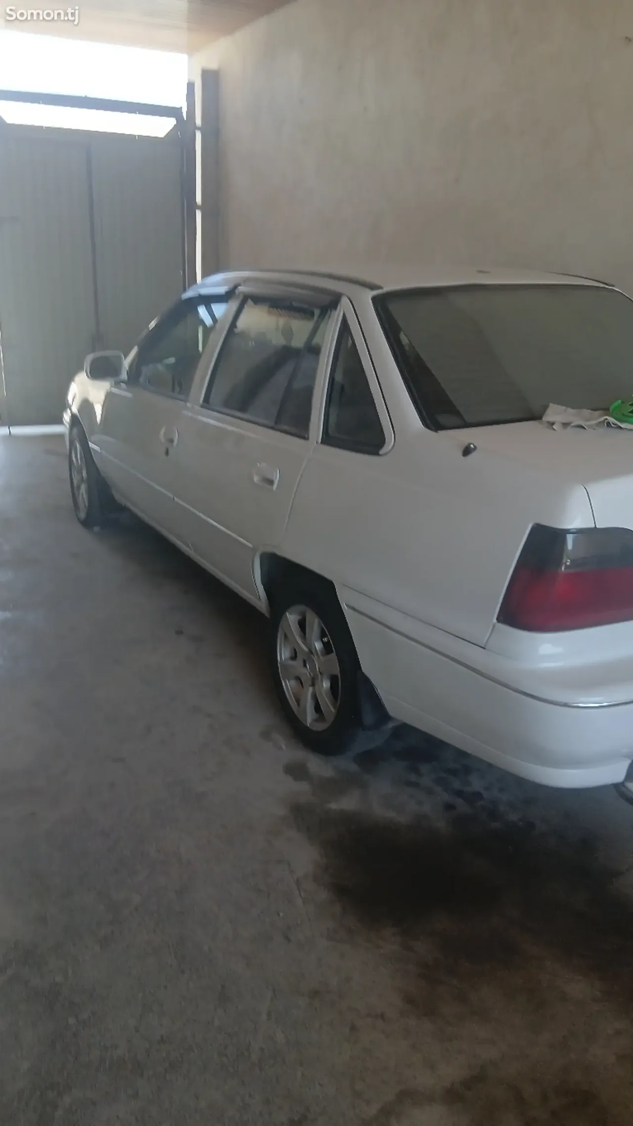 Daewoo Nexia 1995 · 1.6 MT