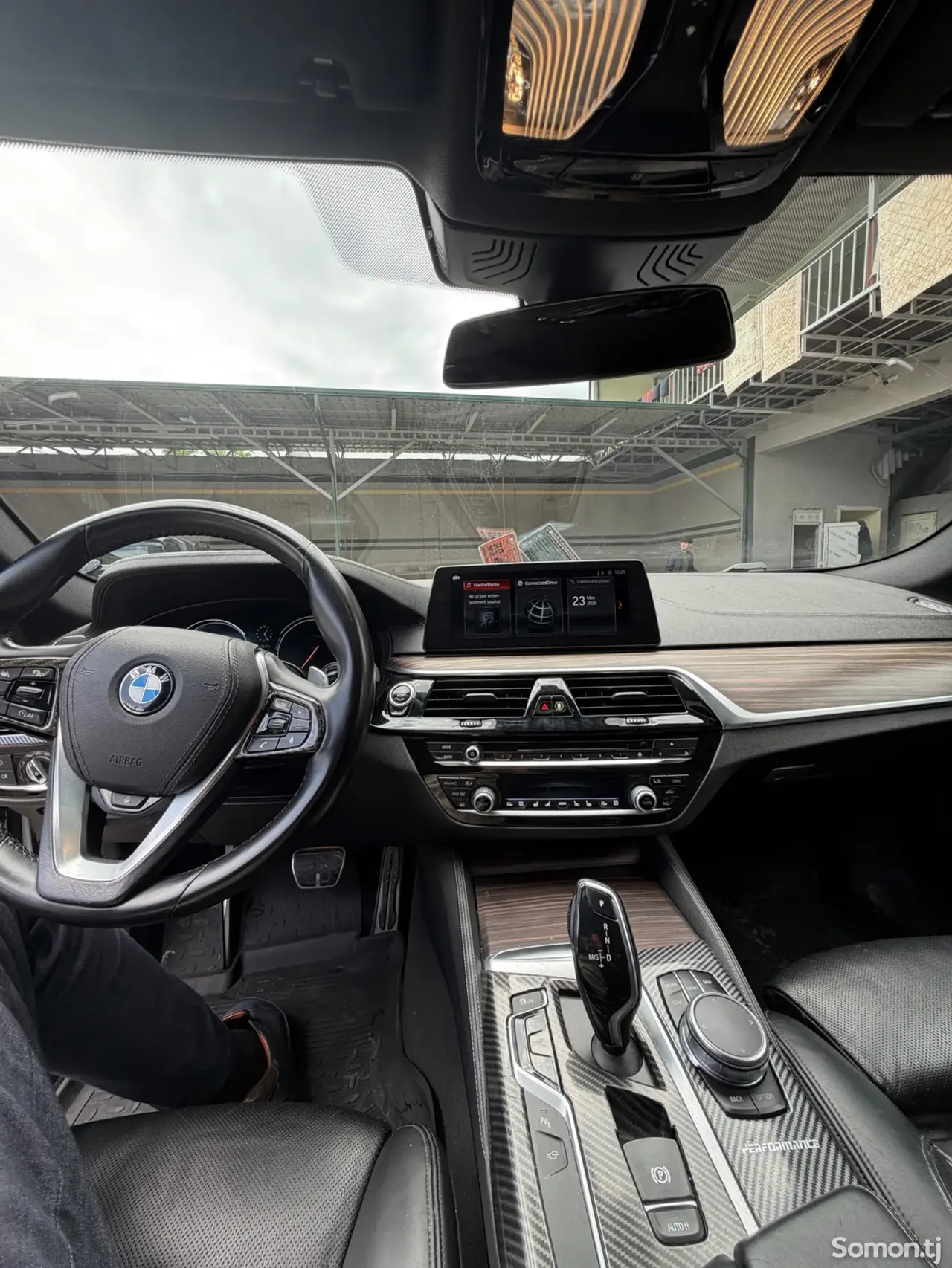 BMW 5 series 2017 · 2.0 AT