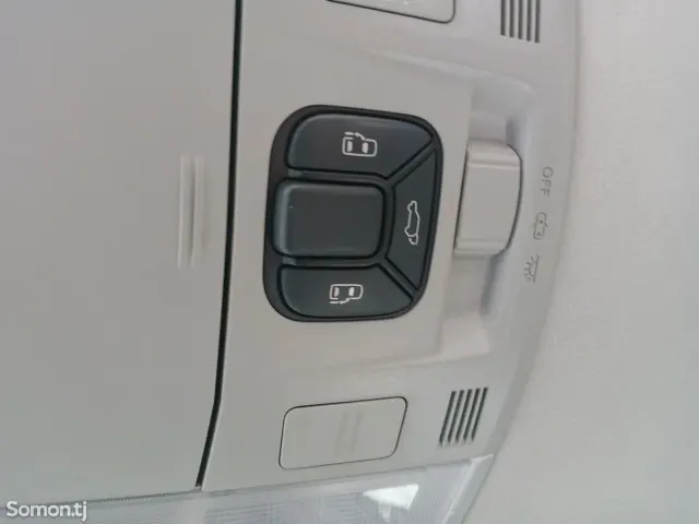 Toyota Vellfire 2010 · 2.4 AT