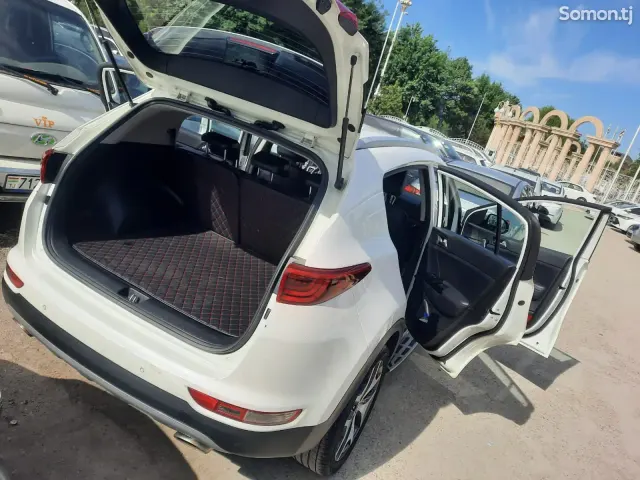 Kia Sportage 2016 · 2.0 AT