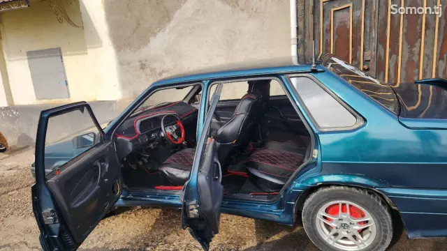Lada (ВАЗ) 2115 2003 · 1.6 MT