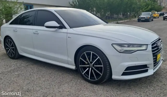 Audi A6 2016 · 3.0 AT