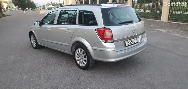Opel Astra H 2007 · 1.6 MT