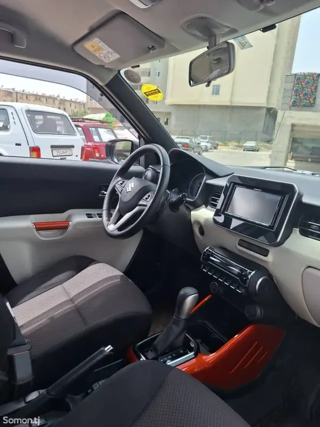 Suzuki Ignis 2018 · AT