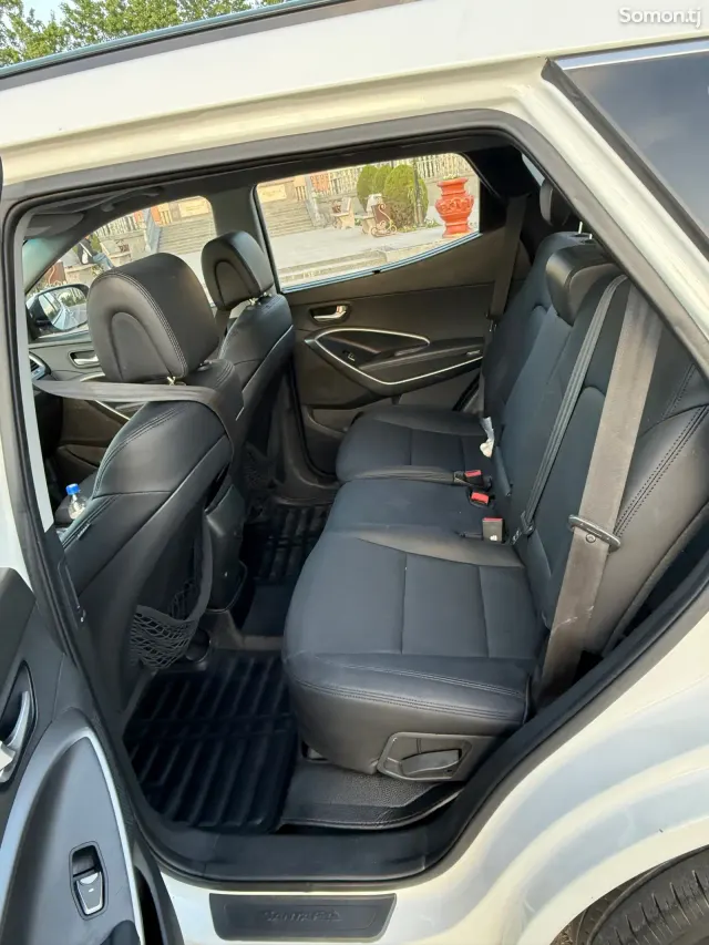 Hyundai Santa Fe 2015 · 2.4 AT