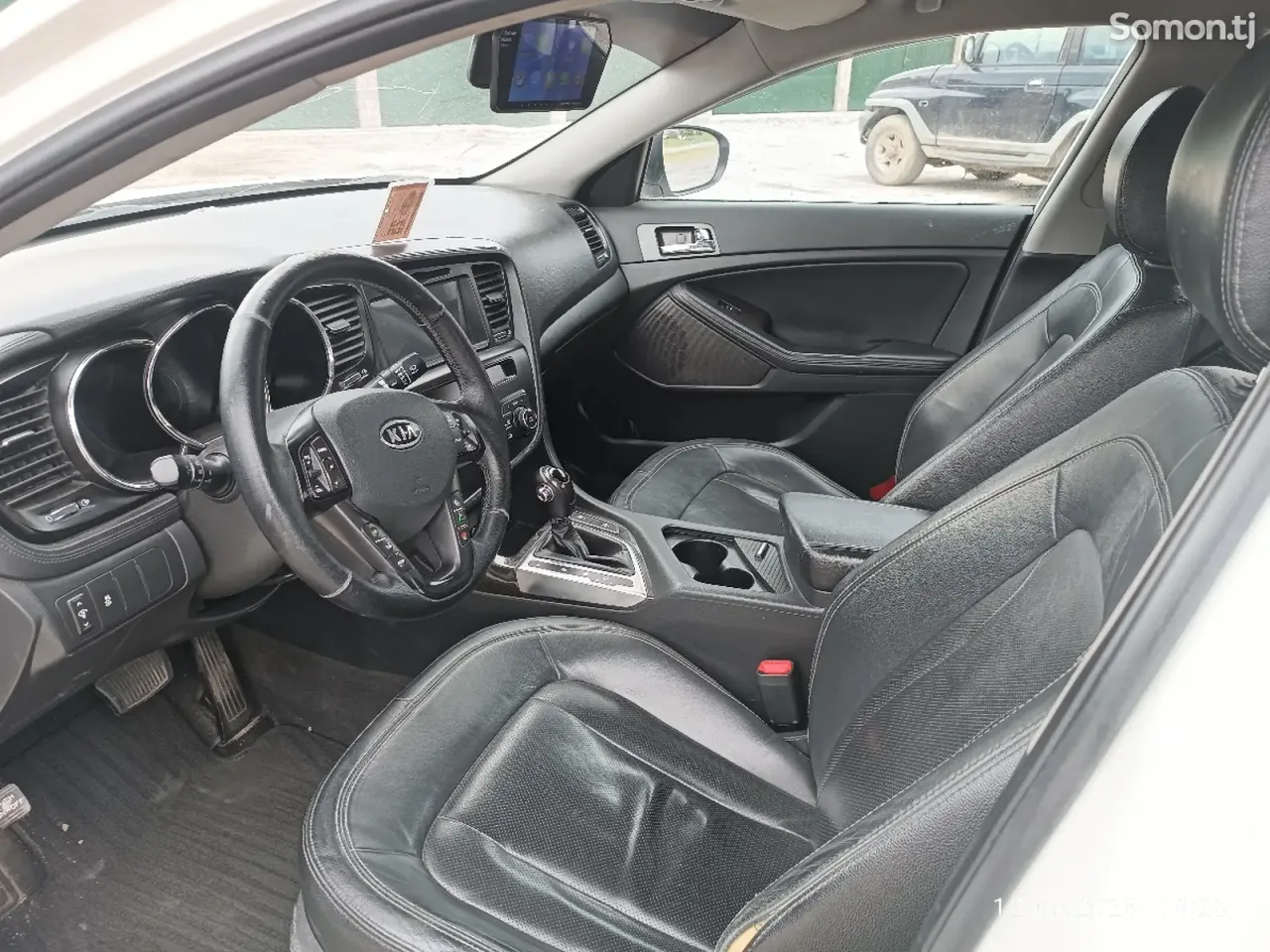 Kia K5 2011 · 2.0 AT