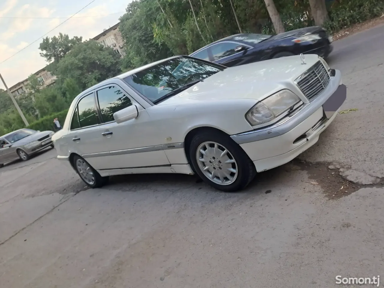 Mercedes-Benz C class 1999 · 2.4 AT