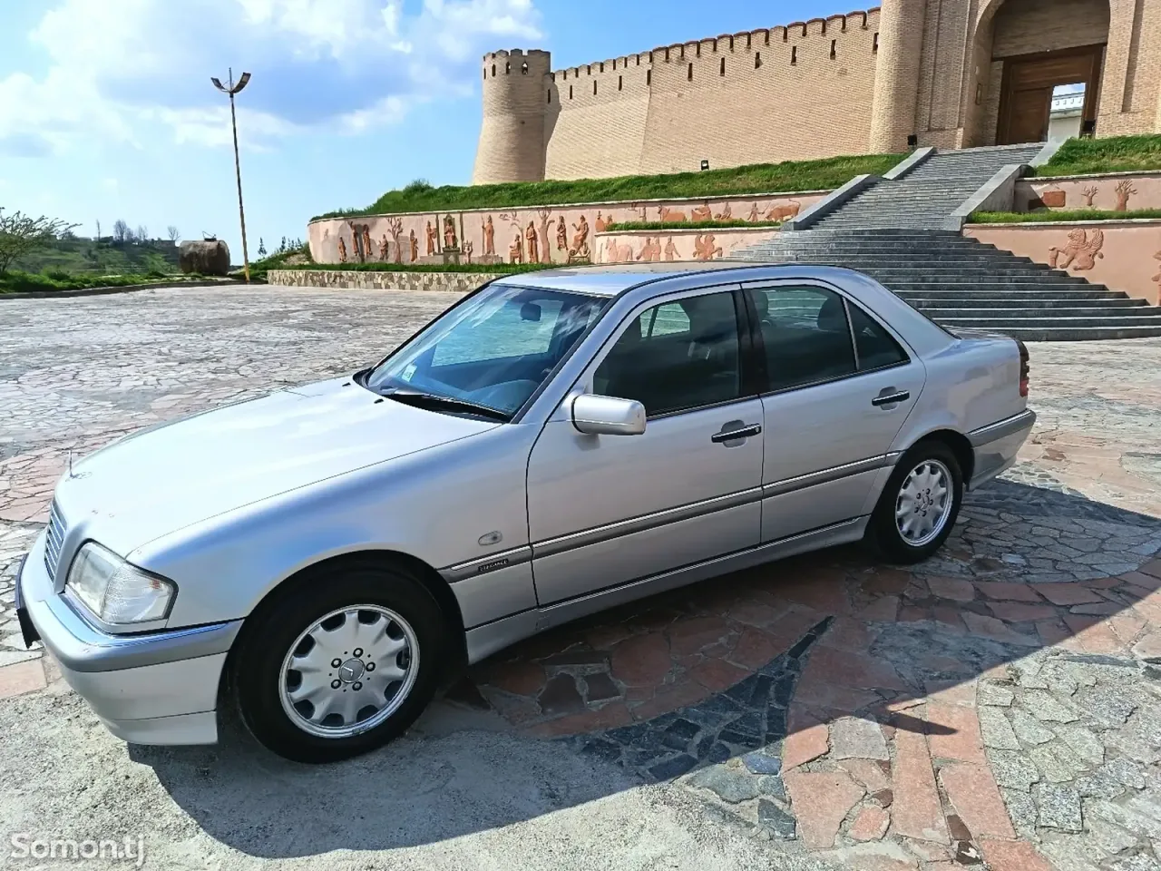Mercedes-Benz C class 2000 · 2.0 AT