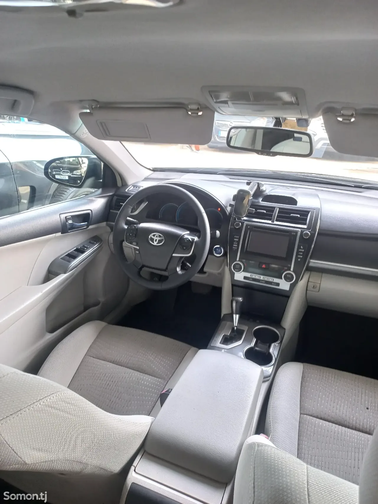 Toyota Camry 2013 · 2.5 AT
