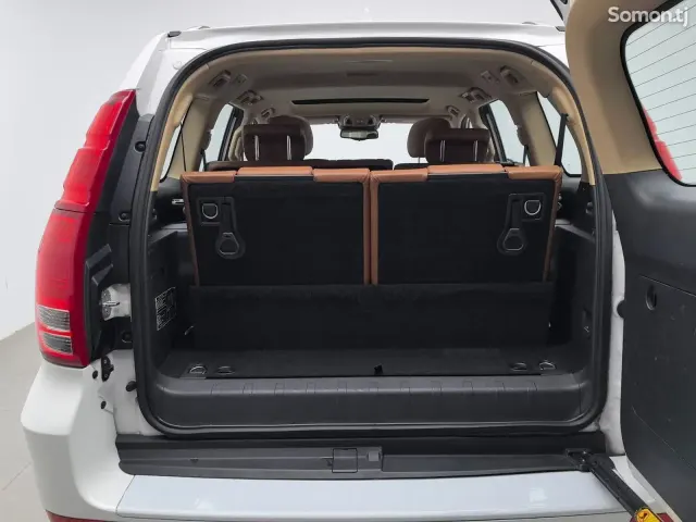 Haval H8 2015 · 2.0 AT