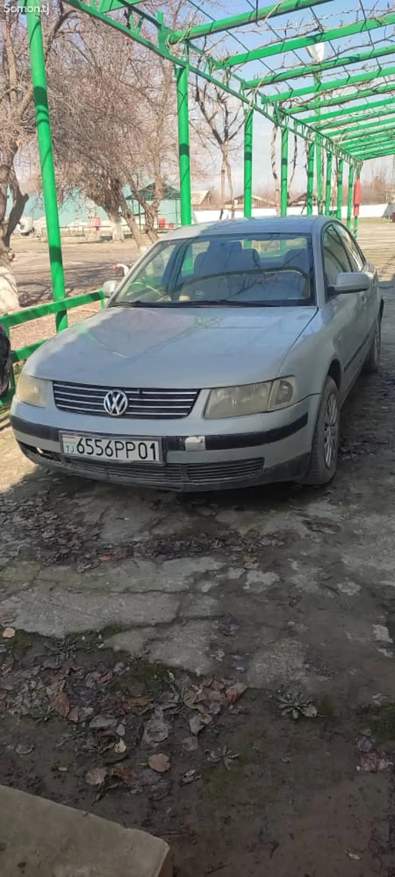 Volkswagen Passat 1997 · 1.8 MT