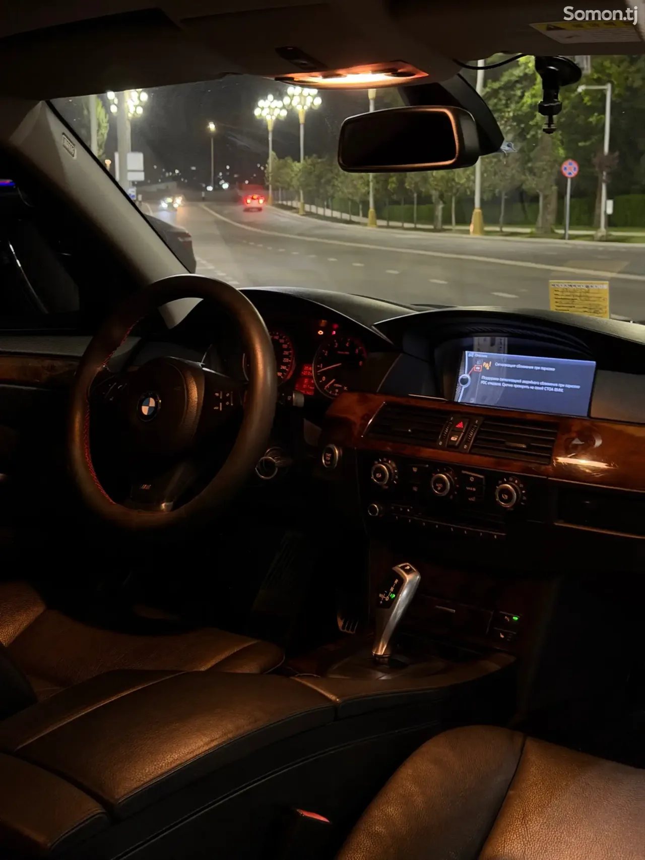 BMW 5 series 2010 · 3.0 AT