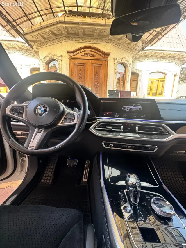 BMW X7 2019 · 4.0 AT