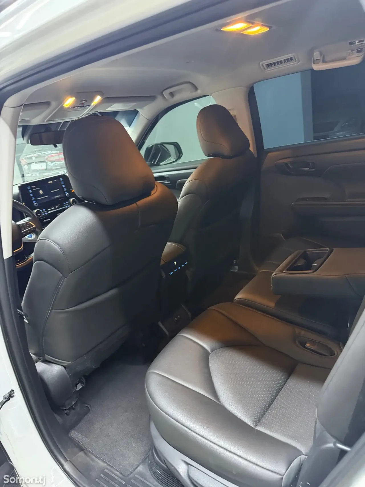 Toyota Highlander 2020 · 2.5 AT