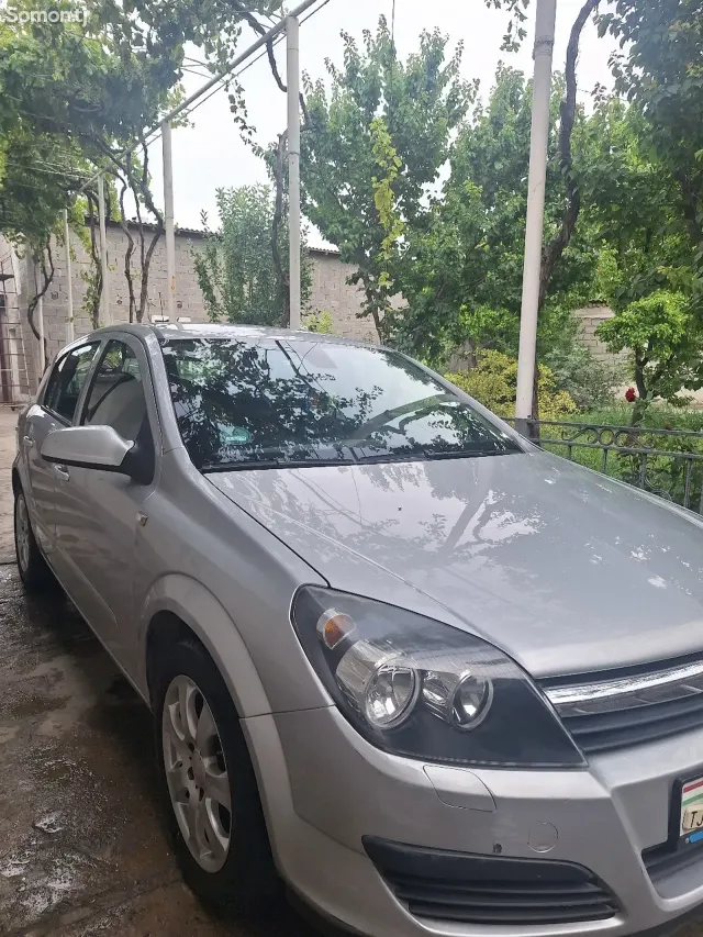 Opel Astra H 2007 · 1.8 AT